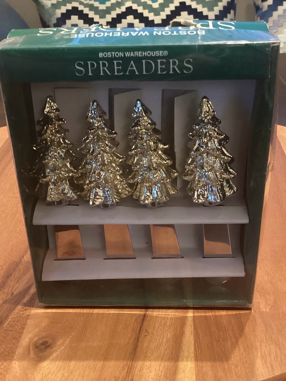 Boston Warehouse Holiday Spreader set (4) gold tone Christmas Trees NIB